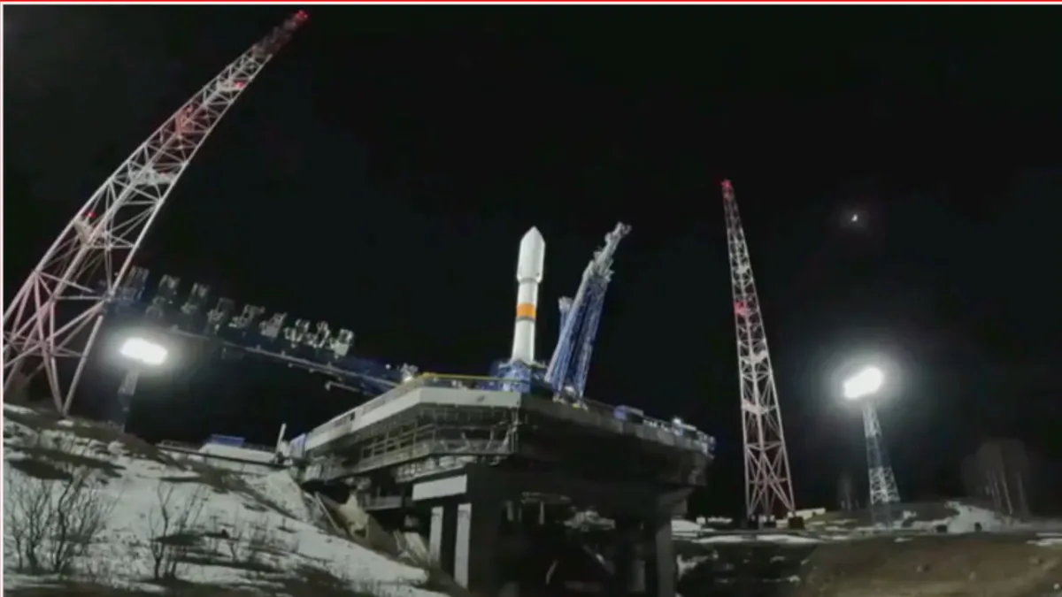 Russia’s Rassvet Constellation Loses First Satellite to Orbital Decay