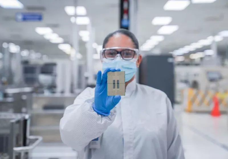 Intel Foundry Shift Reshapes Global Semiconductor Markets
