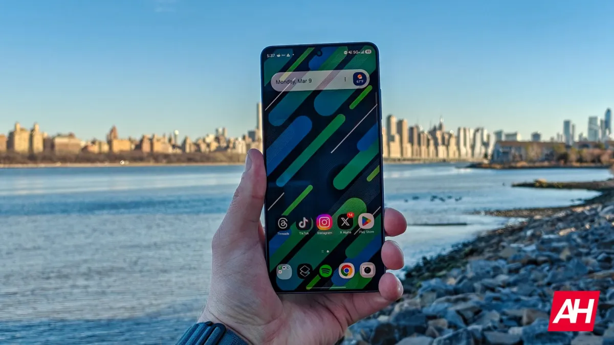 The status bar displays a native network speed indicator on a Samsung device running One UI 9.