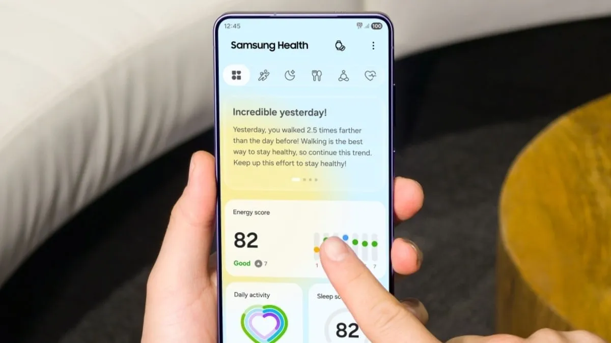 Samsung Health app interface displaying AI powered vitals tracking and cardiovascular monitoring dashboard.