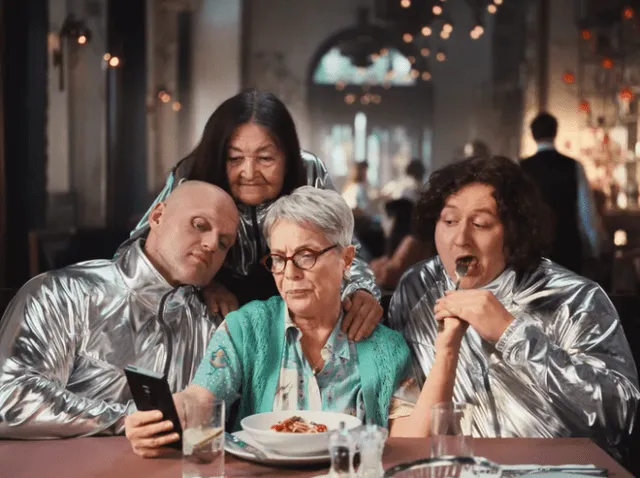 Apple privacy campaign advertisement highlights Safari tracking protections against Chrome ahead of WWDC.
