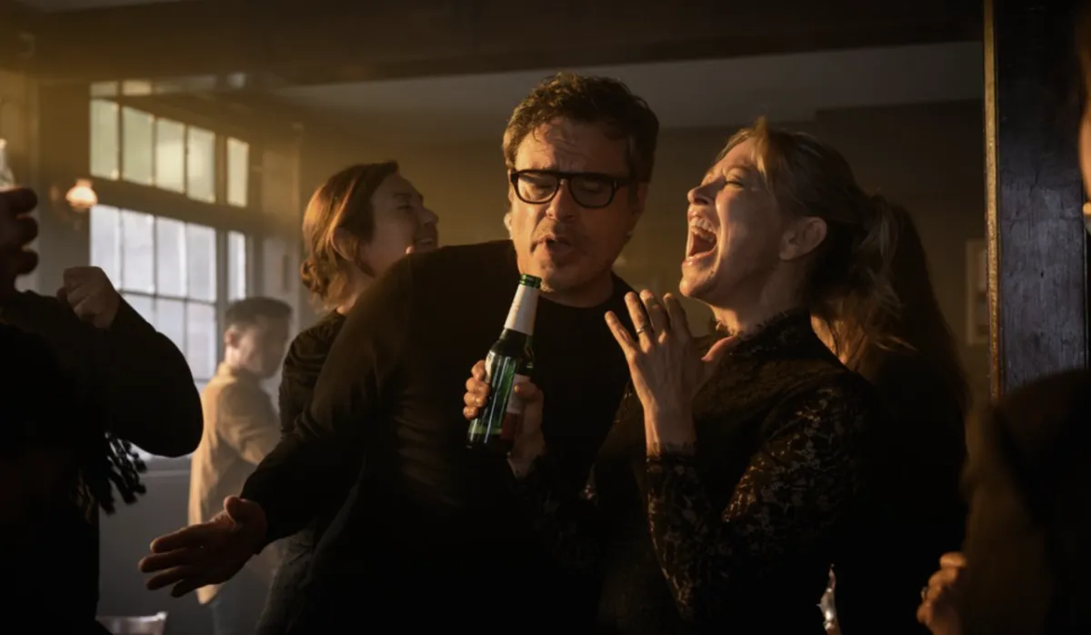 This promotional still depicts the two lead characters from the Hulu comedy series Alice and Steve.