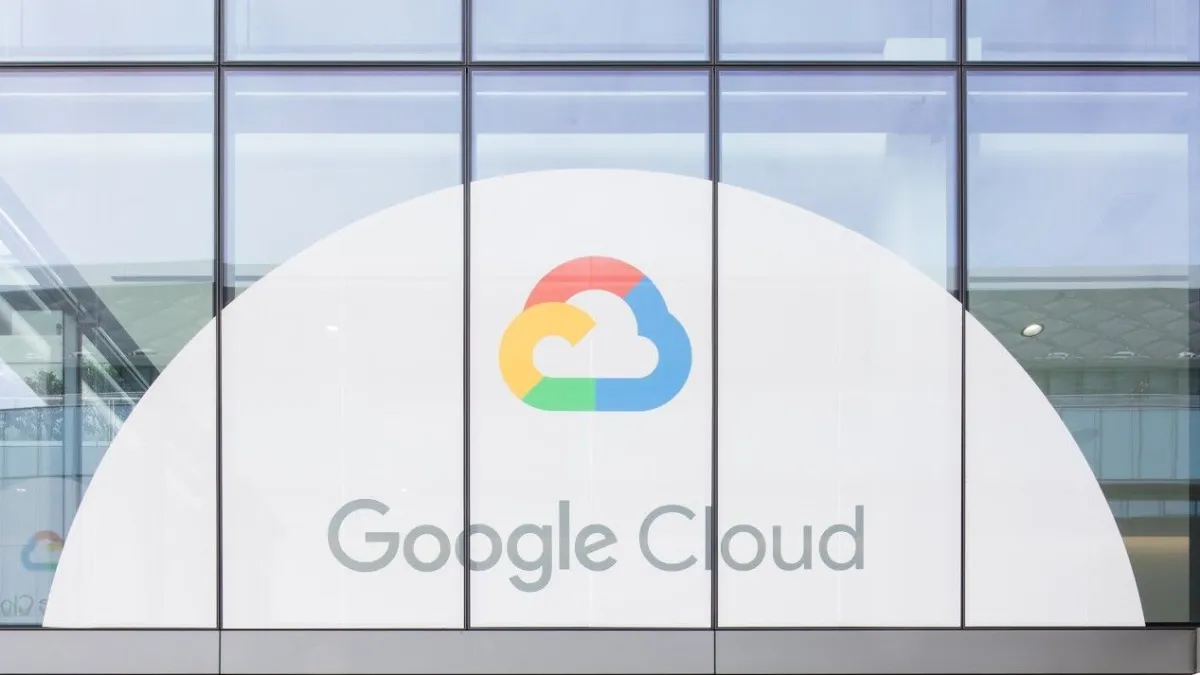 This diagram illustrates cloud dependency risks during the Railway and Google Cloud service interruption.