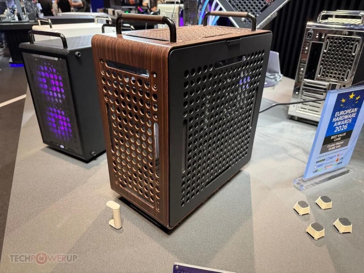 The Cooler Master workstation chassis features optimized airflow ducts and acoustic dampening for quiet operation.