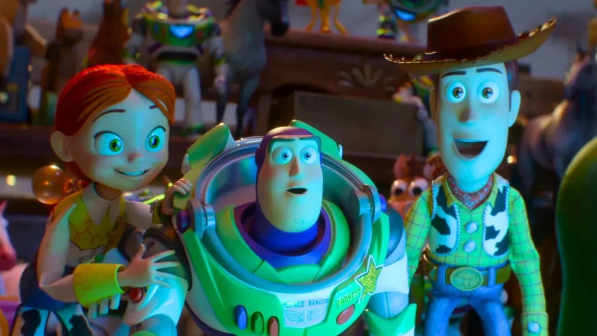 Graphic illustrating the predicted October Disney+ release date for Toy Story 5.