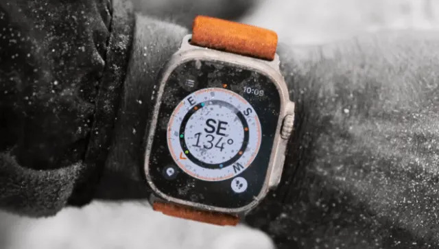 Apple Watch Ultra and SE 2 devices shown alongside watchOS 27 update interface indicating dropped support.