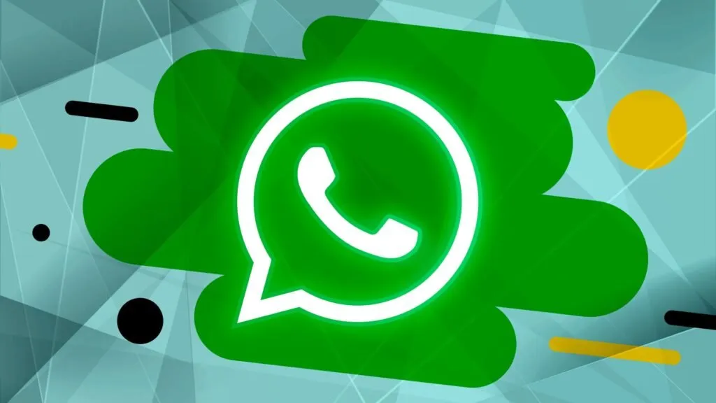 WhatsApp privacy configuration screen showing visibility controls and encryption settings