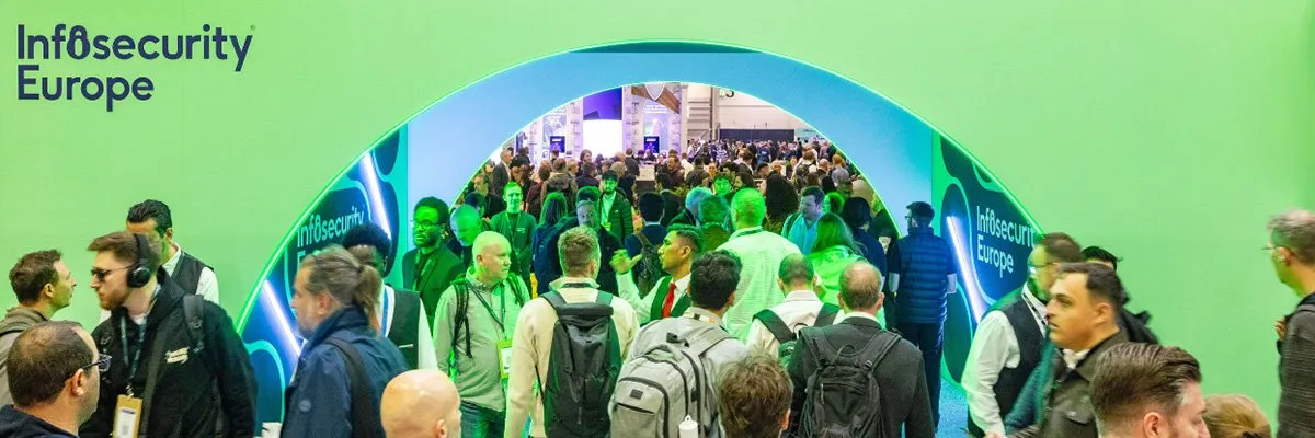 A speaker discusses artificial intelligence cybersecurity defenses at Infosecurity Europe 2026.