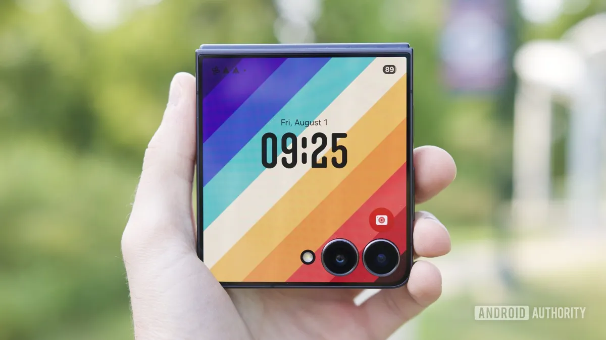 The Samsung Galaxy Z Flip 8 may use Qualcomm Snapdragon and Exynos processors in different regions.
