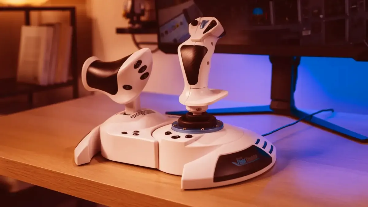 Thrustmaster T.Flight Hotas 5 Microsoft Flight Simulator Edition joystick and throttle unit.
