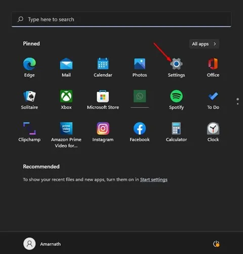 The Windows 11 Privacy and Security settings page displays controls for local search history.