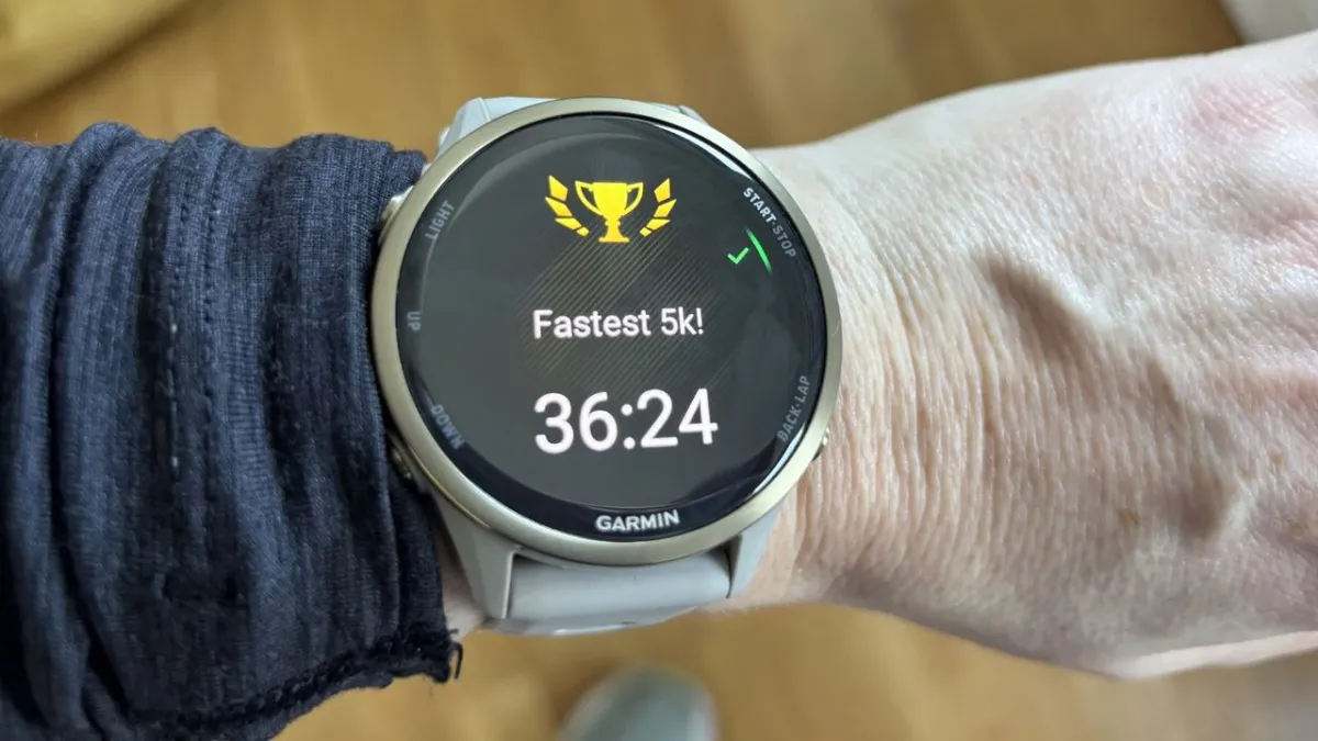 The graph illustrates average running mileage across different age groups based on Garmin Connect data.