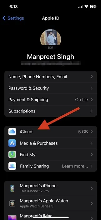 iPhone settings screen displaying the blocked contacts list and message filtering options