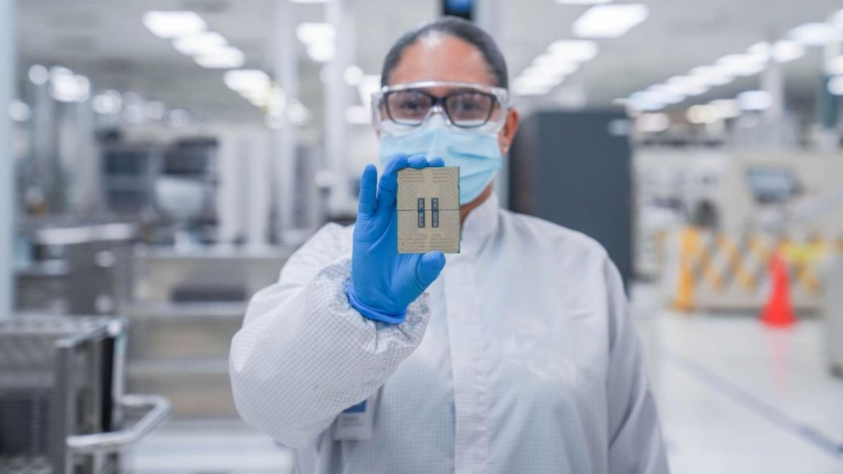 Intel Xeon 7 Diamond Rapids Confirmed for 2027 Launch