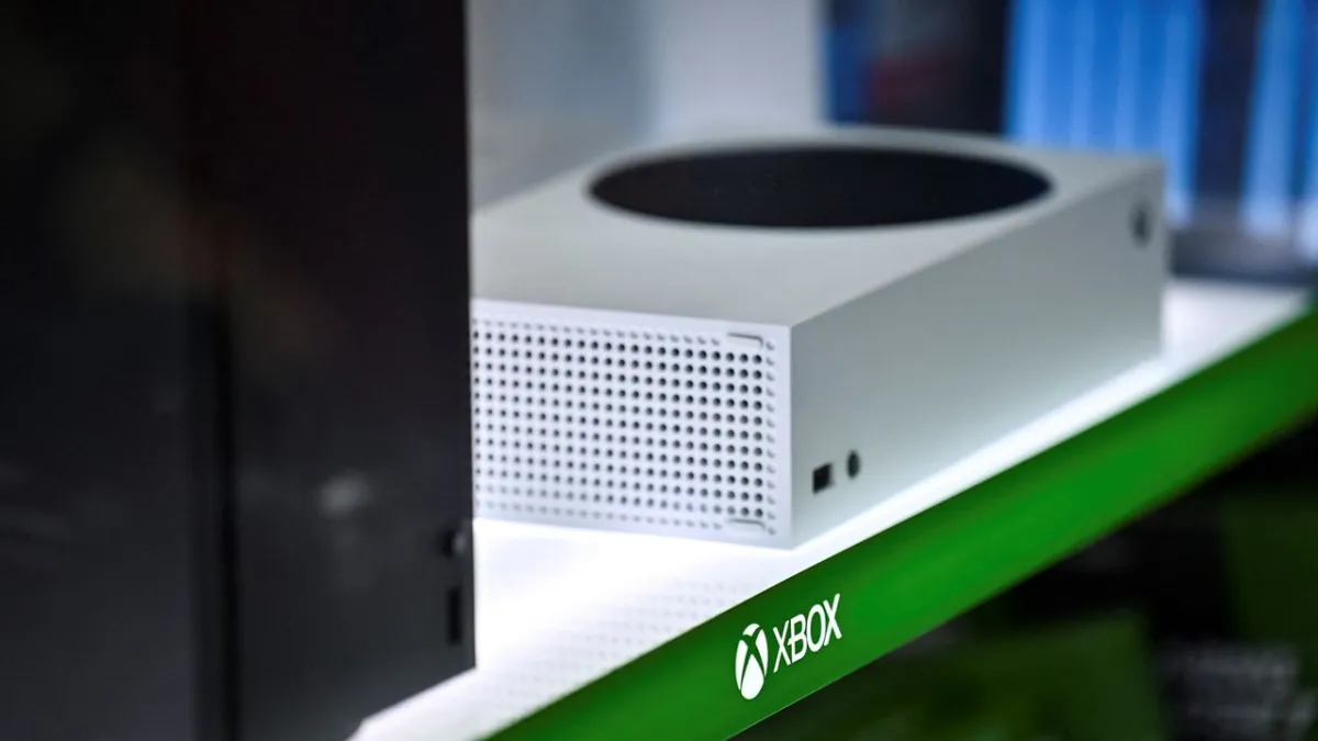 Chart illustrates the projected fivefold rise in Xbox storage and memory component costs by 2027 due to AI hardware demands.