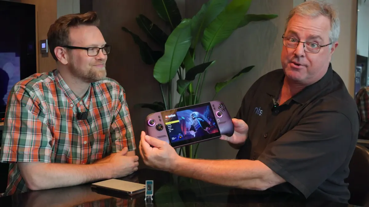 Intel Arc G3 Extreme chipset for handheld gaming PCs, with reported 42% performance advantage over AMD at equivalent power.