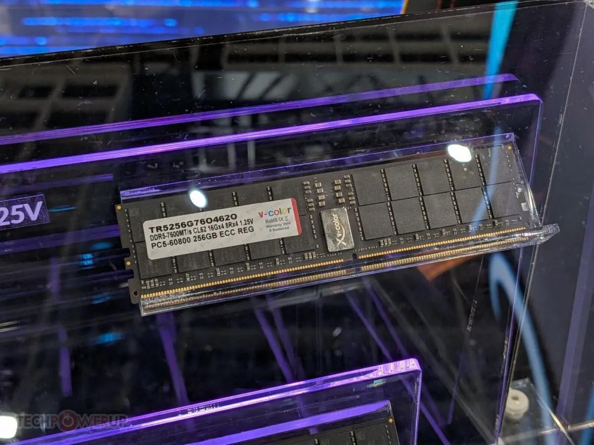 The V-Color Xfinity+ OLED Manta memory module shows real-time telemetry on its integrated display at Computex 2026.