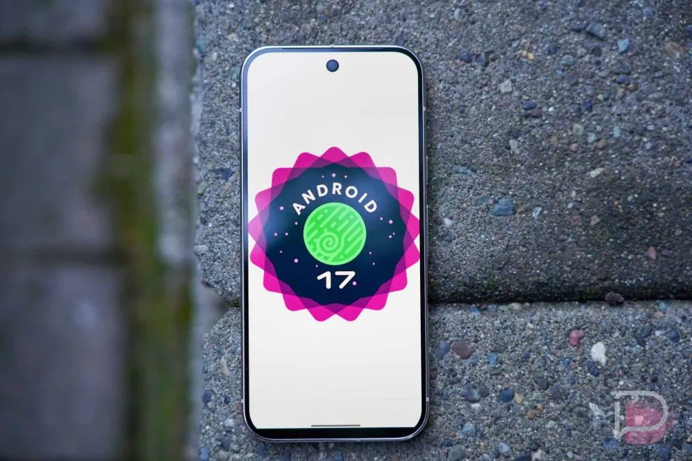 Android 17 displays animated selfie reactions within the front camera interface.