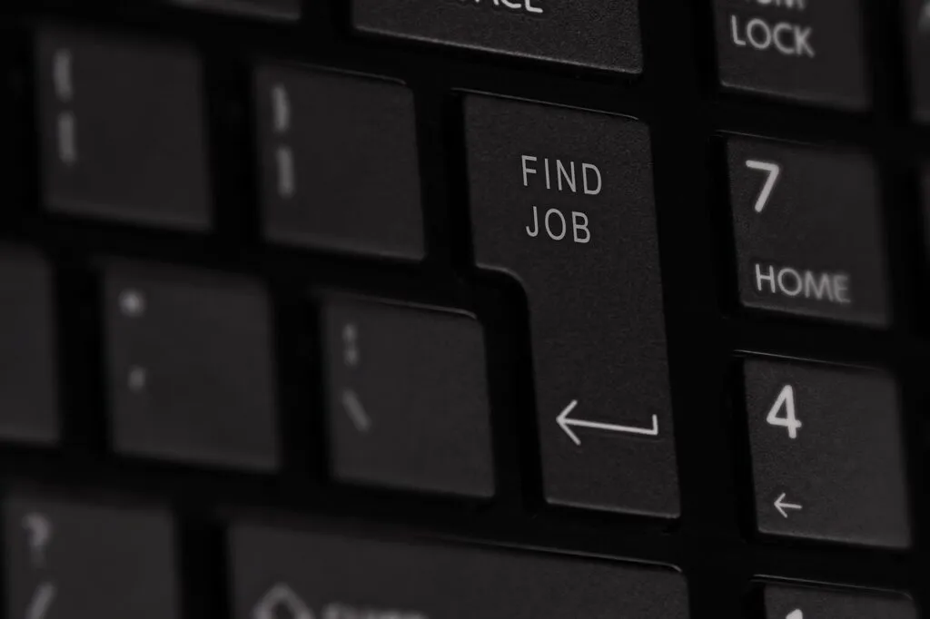A chart displays Canada's May unemployment rate falling to 6.6 percent alongside 88,000 newly created jobs.