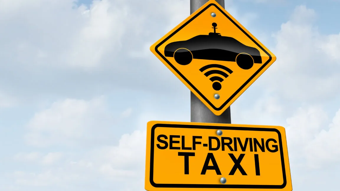 An autonomous robotaxi supports Mobileye's planned 2027 US mobility network launch.