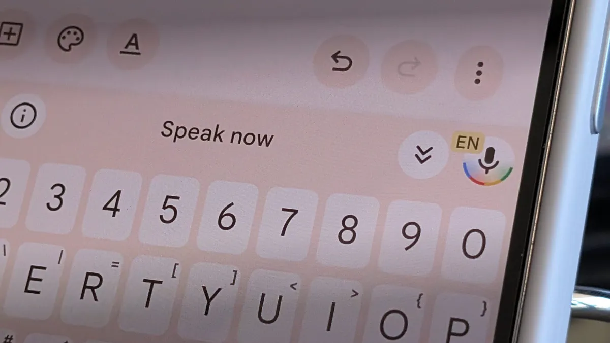 Gboard voice typing context filter toggle and Pixel Studio sunset announcement interface