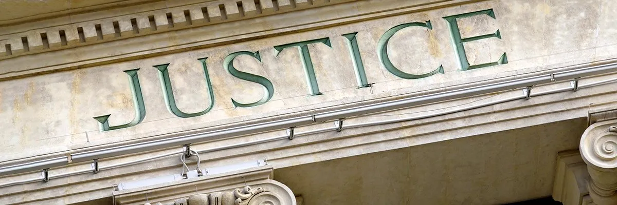 Concept graphic showing artificial intelligence tools integrated into UK court proceedings