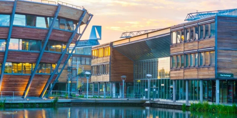 University of Nottingham logo is shown with ShinyHunters data breach warning.