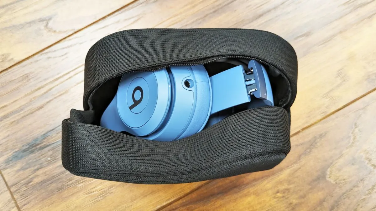 The unannounced Beats headphones feature a white and neon yellow colorway worn by a footballer at the 2026 World Cup.