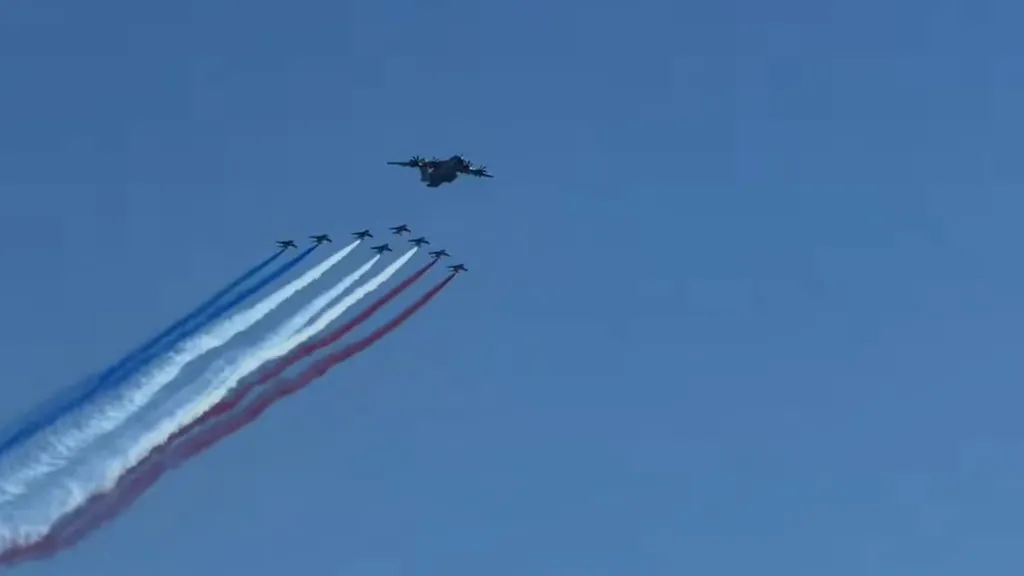 French Air Force acrobats fly over the Statue of Liberty during the Liberty 250 commemorative campaign.