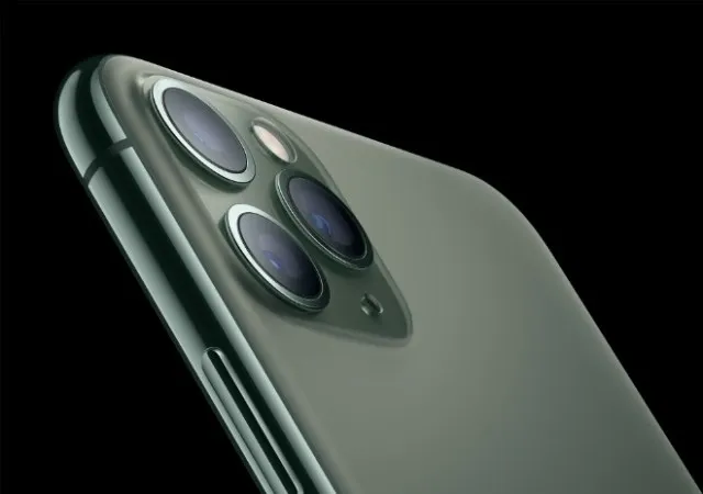iOS 27 scheduler updates improve CPU performance and app launch speeds on older iPhone models.