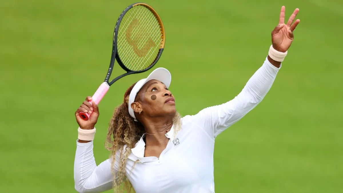 Tennis players compete on the grass court during the Queen's Club Championships 2026