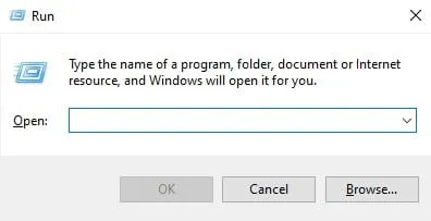 The Local Group Policy Editor displays drive visibility configuration options for Windows systems.