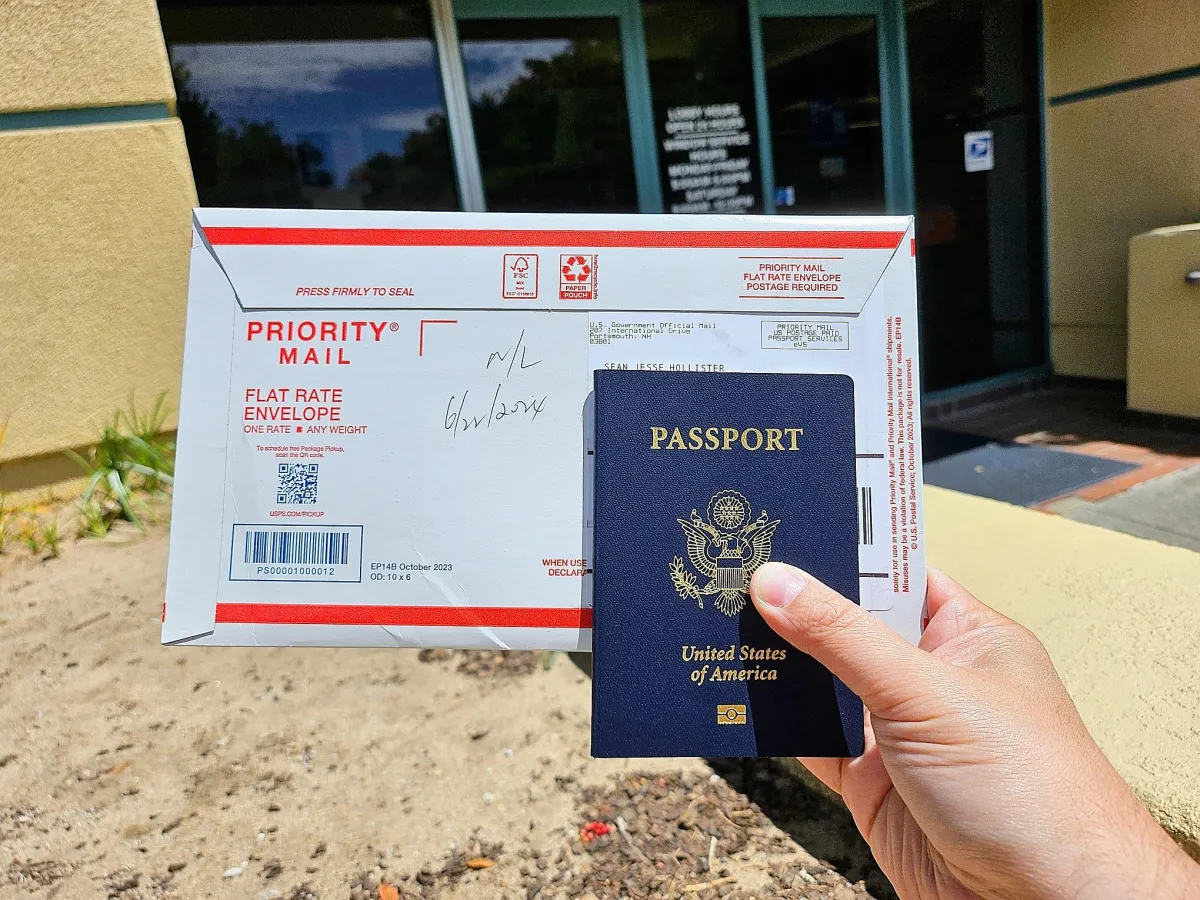 A graphic displays stacked passports and cloud servers to illustrate a major Spanish data breach.