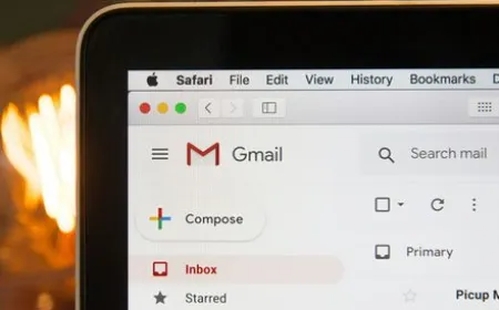 The Google Drive interface shows the Gemini AI assistant analyzing integrated Gmail threads for workspace context.