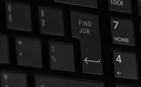 A chart displays Canada's May unemployment rate falling to 6.6 percent alongside 88,000 newly created jobs.