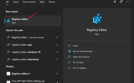 The Windows 11 desktop context menu displays the newly added Chrome Incognito shortcut.