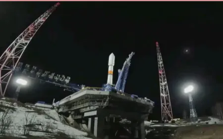 Russia’s Rassvet Constellation Loses First Satellite to Orbital Decay