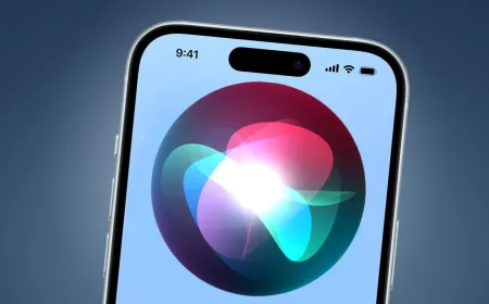 Apple Siri interface displaying artificial intelligence features ahead of WWDC 2026.