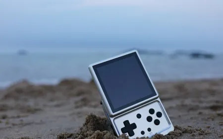 Anbernic sells replacement screens, batteries, and motherboards for handheld device repair.