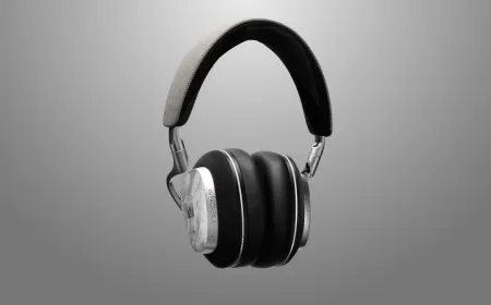 Noble Audio FoKus Artemis wireless over-ear headphones with triple hybrid drivers and user-replaceable battery.