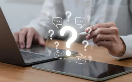 A diagram shows how an artificial intelligence model simulates expert roles to evaluate daily decisions.