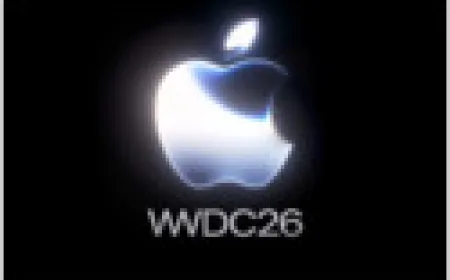 Apple executive Craig Federighi discusses the company updated Siri and artificial intelligence strategy.