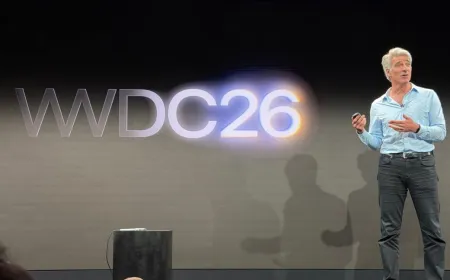 Apple shifts Siri AI processing to third party cloud infrastructure while preserving user privacy through encryption.
