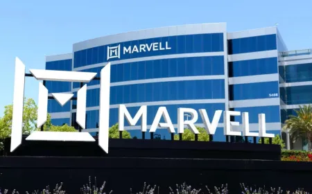Schematic diagram of Marvell optical interconnect architecture for distributed data centers.