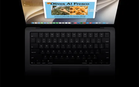 The macOS 27 Golden Gate interface displays the new Liquid Glass opacity slider alongside external monitor settings.