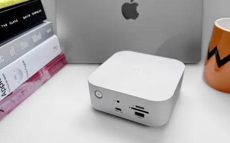 The silver Satechi Thunderbolt 5 CubeDock chassis displays four Thunderbolt 5 ports and a compact design.