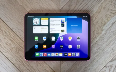 Front view of the 11-inch Apple iPad featuring an A16 chip, Liquid Retina display, and 128GB storage.