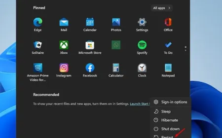 The Windows Security interface on Windows 11 displays system protection status and repair options.