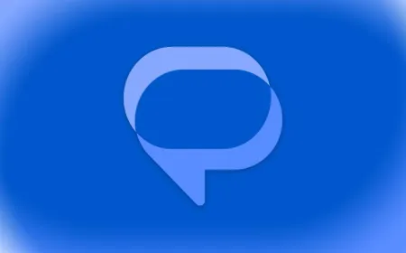 The Google Messages interface displays the new chat customization menu with theme and background selection options.