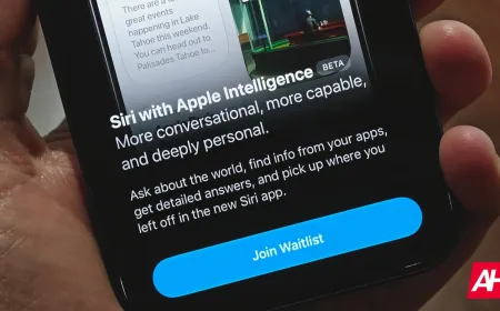 Craig Federighi explains Apple's strategic shift toward developing a standalone Siri application.